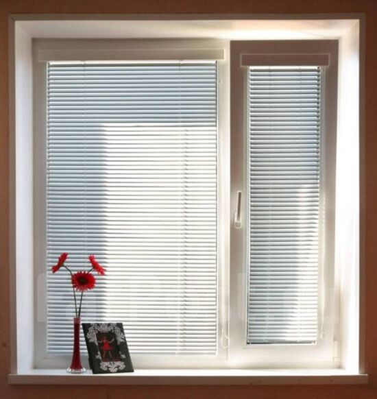 Горизонтальные жалюзи для домашних окон