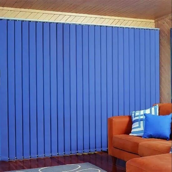 Тканевые вертикальные жалюзи для беседок